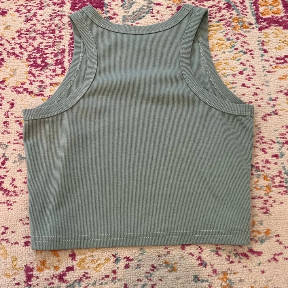 Sleeveless Ribbed Tank Tops - Picture 2 of 4